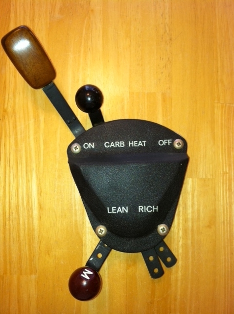 Throttle quadrant 1.JPG
